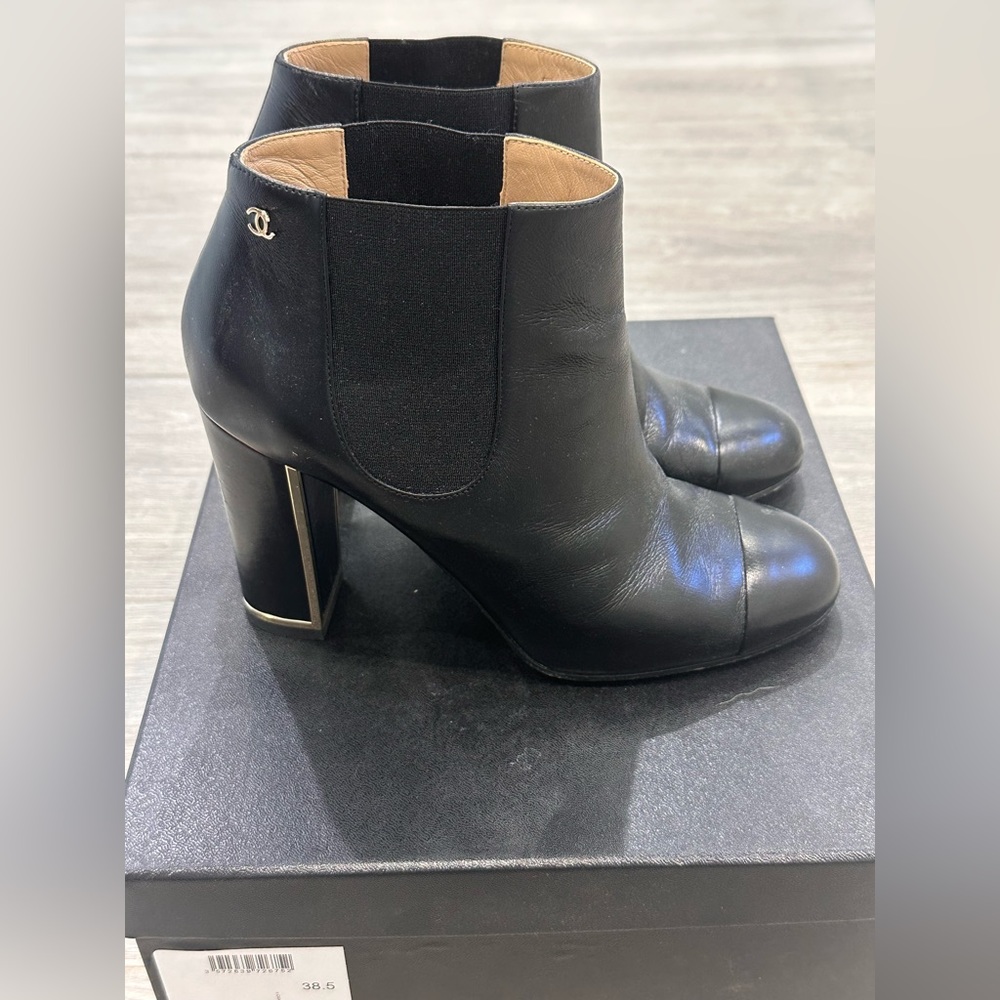 Chanel Black Leather Boots 38.5